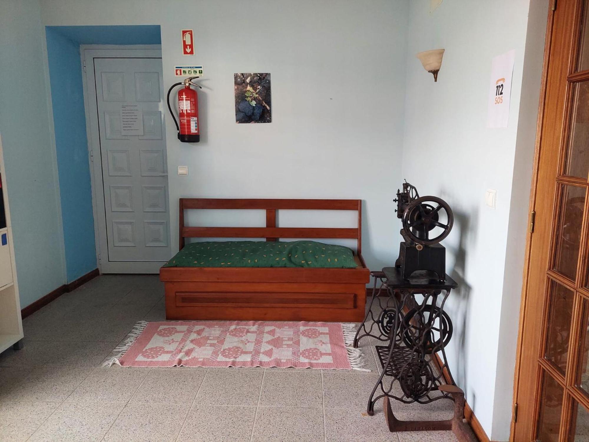 Alojamentos A Buraca Sao Roque do Pico Ngoại thất bức ảnh