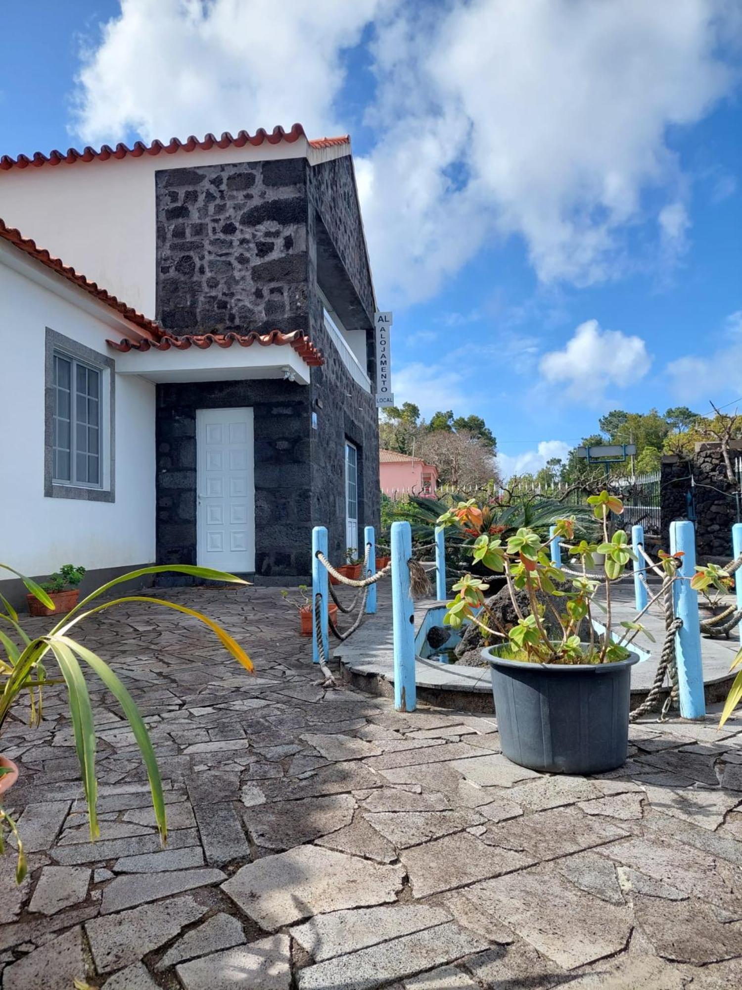 Alojamentos A Buraca Sao Roque do Pico Ngoại thất bức ảnh